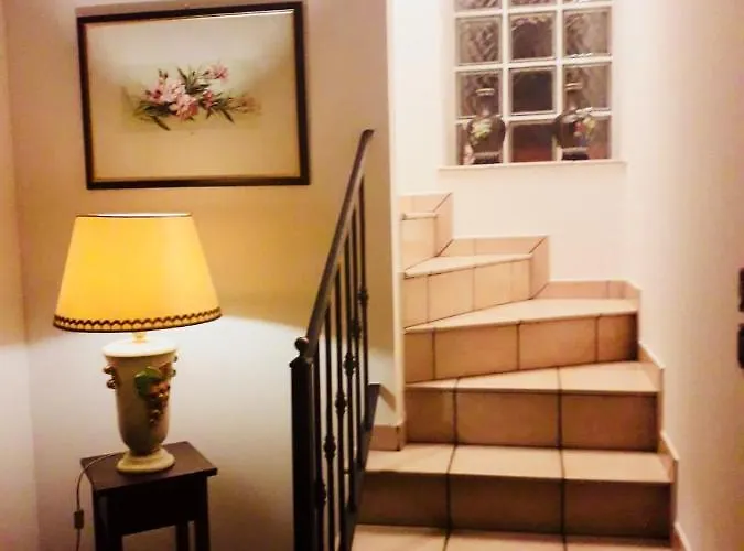 Mo Va La 부드리오