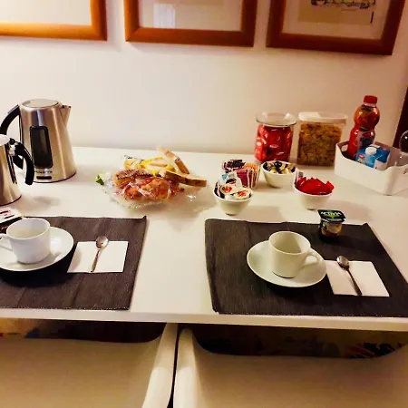 Mo Va La Bed and Breakfast 3*